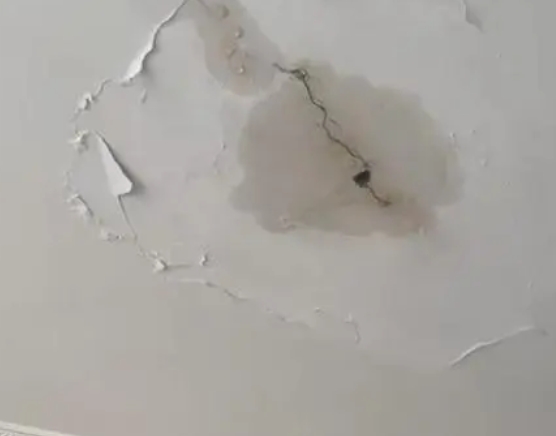 娄底阳台漏水维修公司分享下屋面防水工程质量问题原因分析